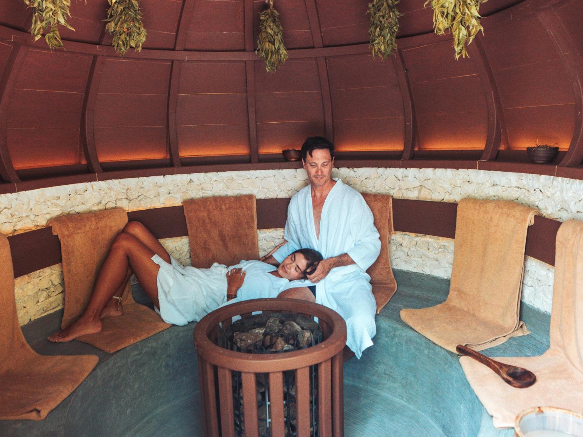 Oaga Art Maldives Rezort 5*