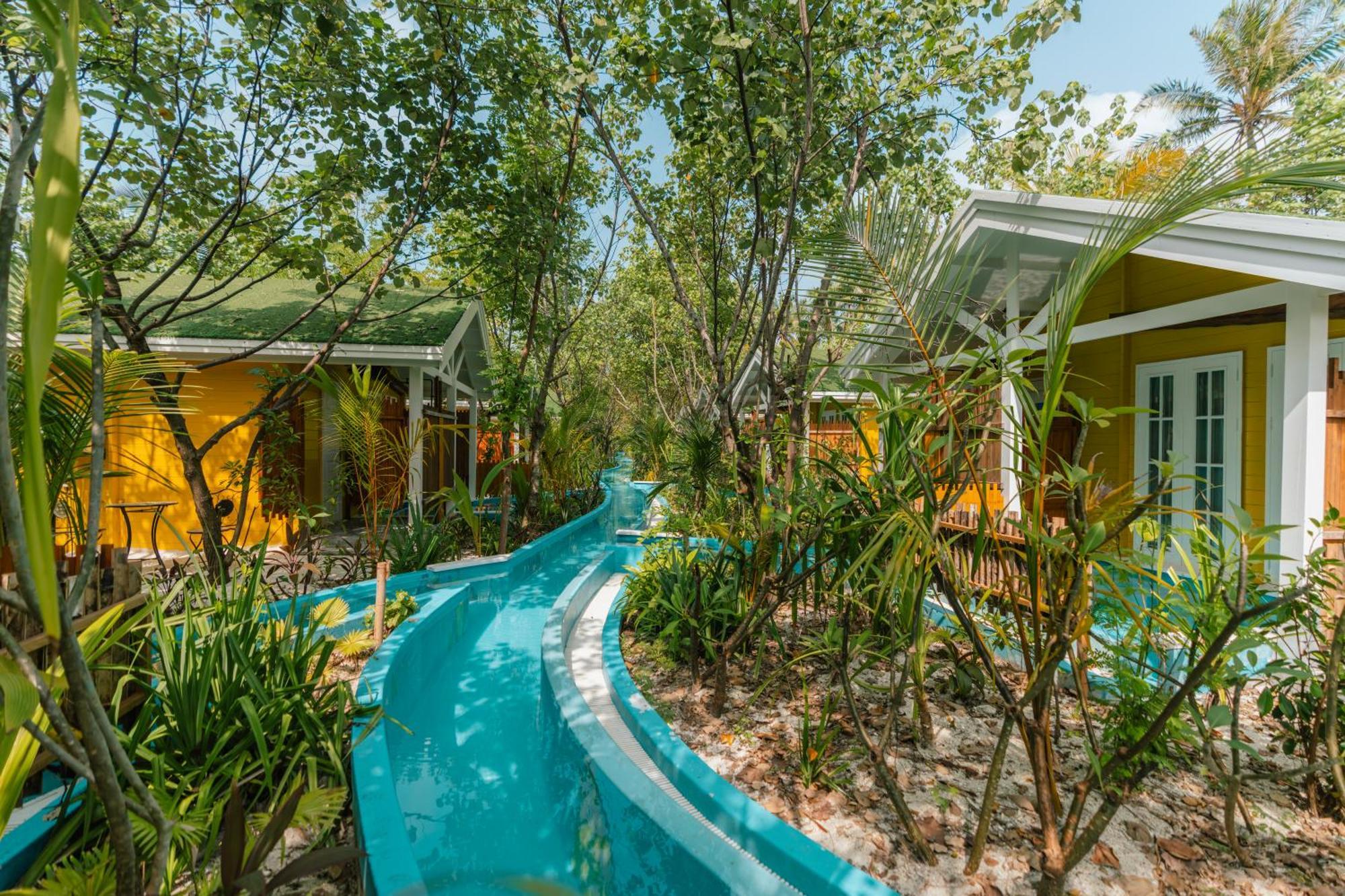 Oaga Art Maldives Complex 5*