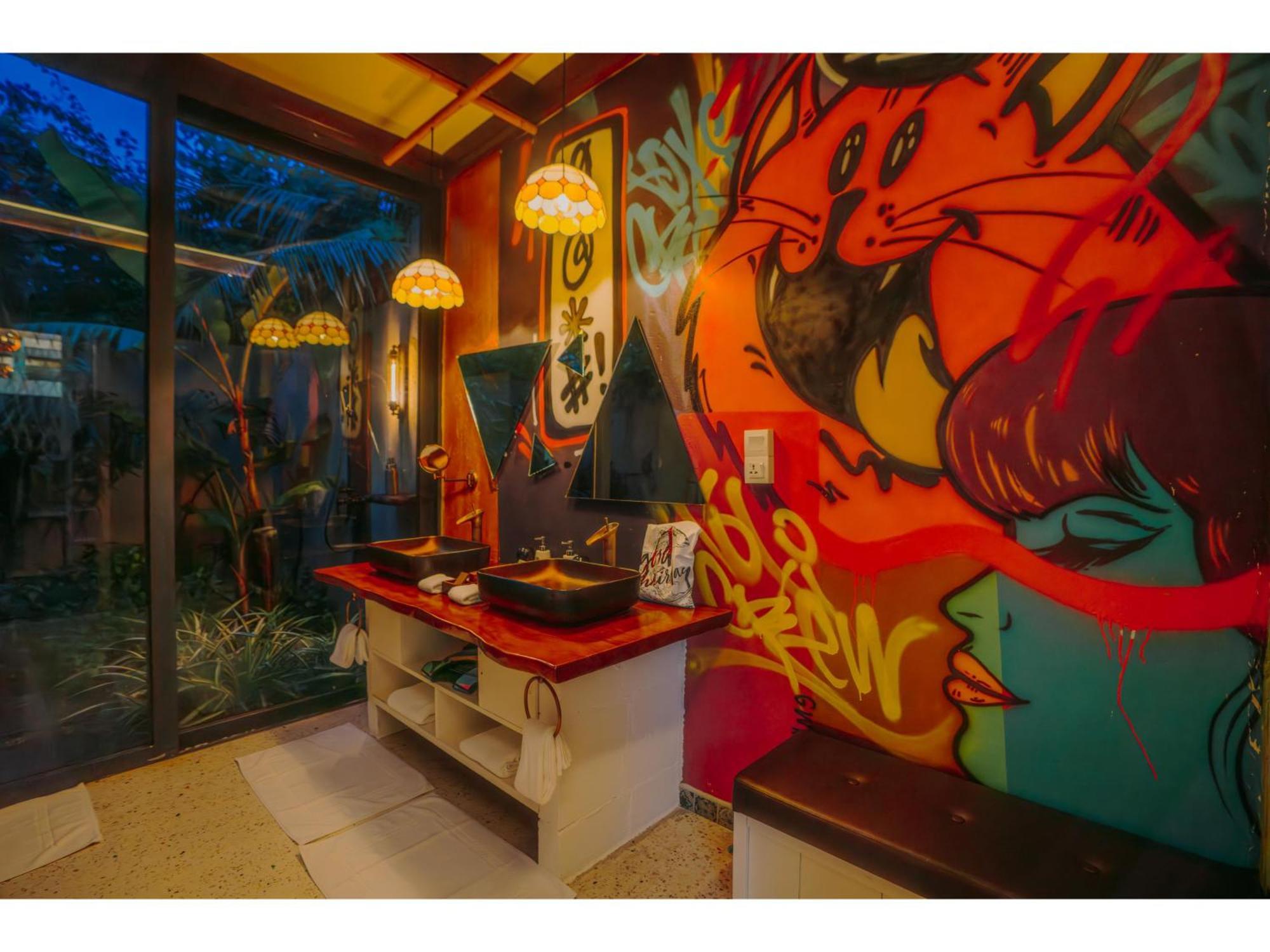 सहारा Oaga Art Maldives 5*