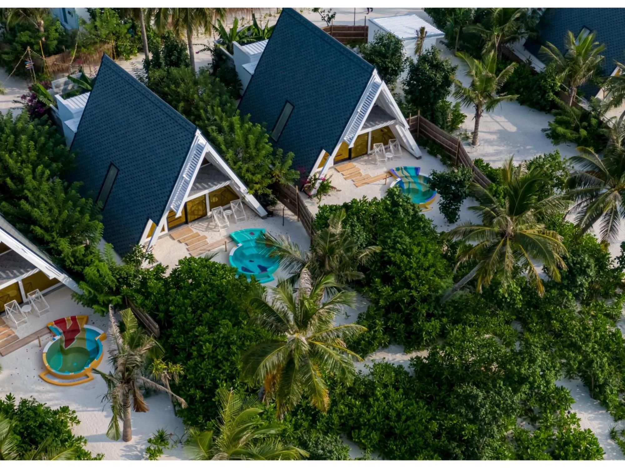 Oaga Art Maldives Complex 5*