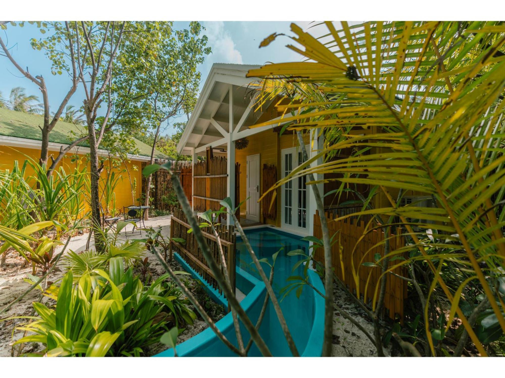 सहारा Oaga Art Maldives 5*