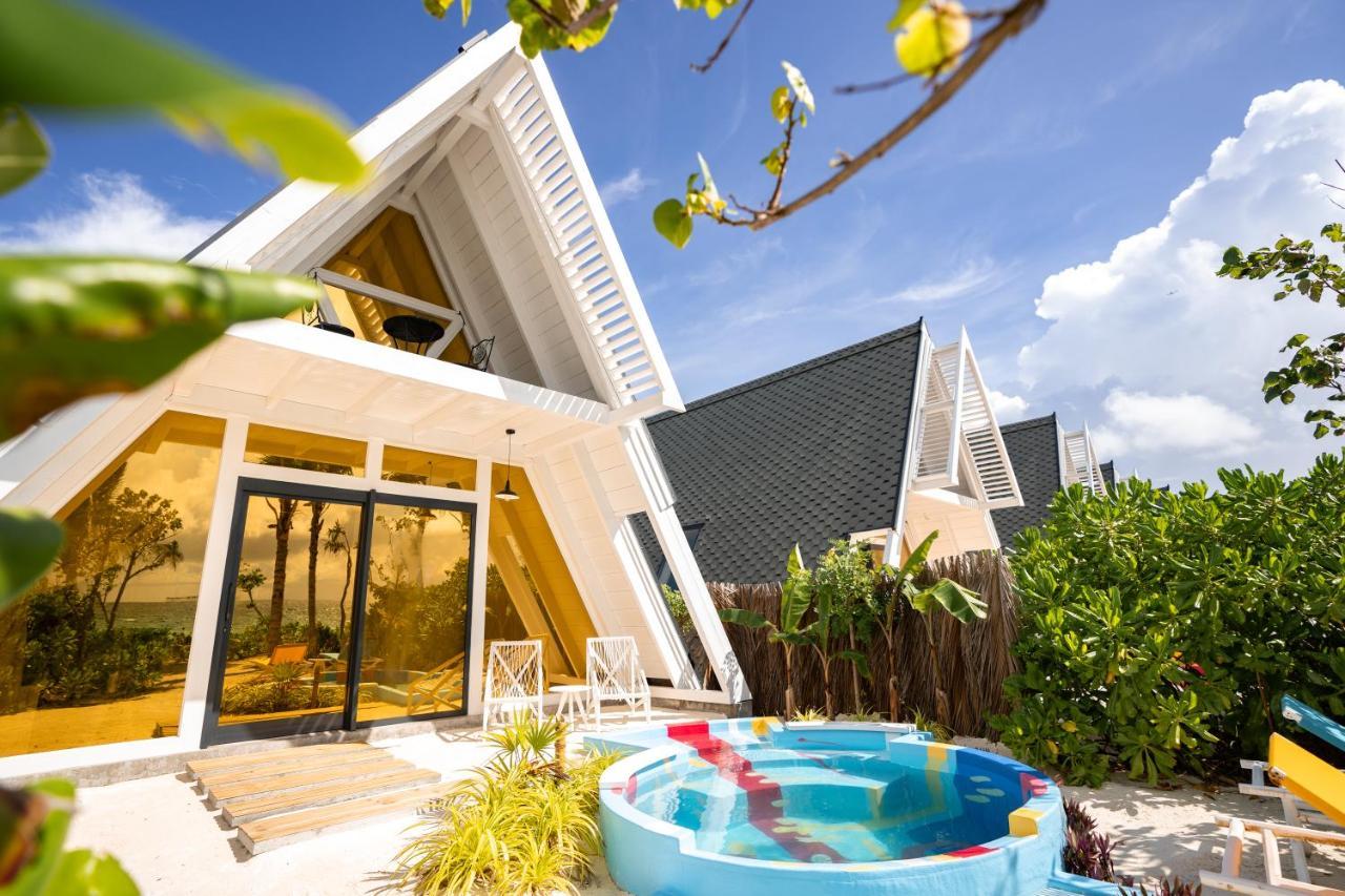 Oaga Art Maldives 5*