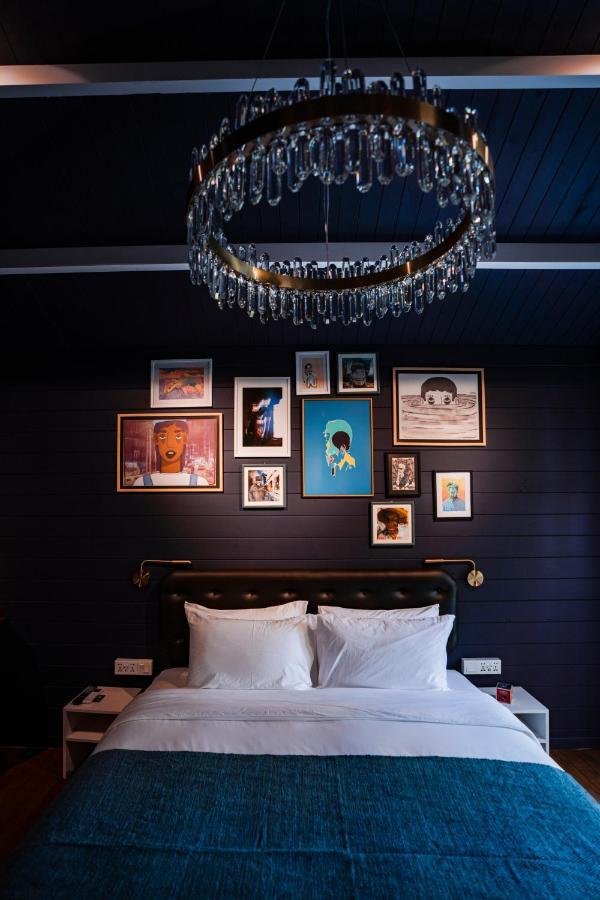 Oaga Art Maldives Resort 5*