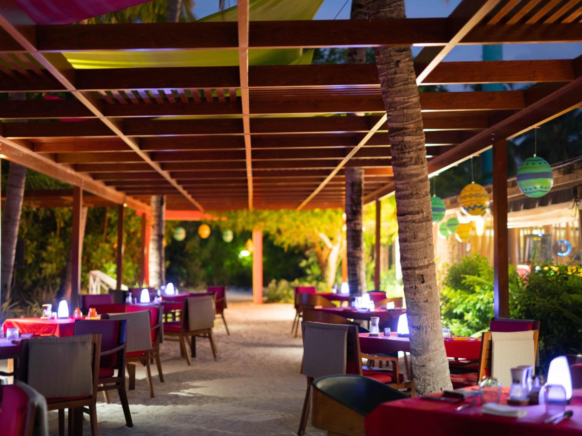 Oaga Art Maldives 5*